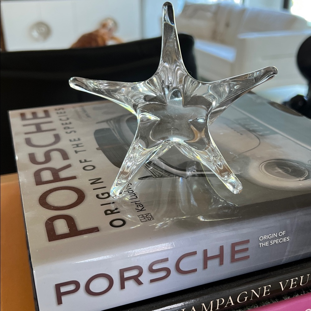 Pristine Condition DAUM FRANCE Clear Glass Star Shaped Art Piece paperweight